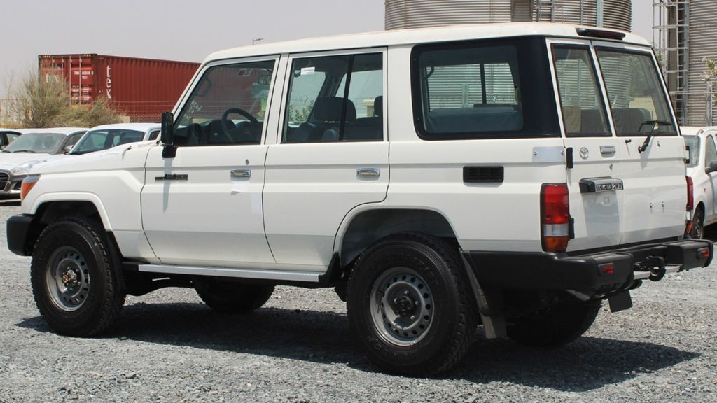 Toyota 76 LX 10 PL DIESEL 4.2 STD  *EXPORT OUT OF EU*