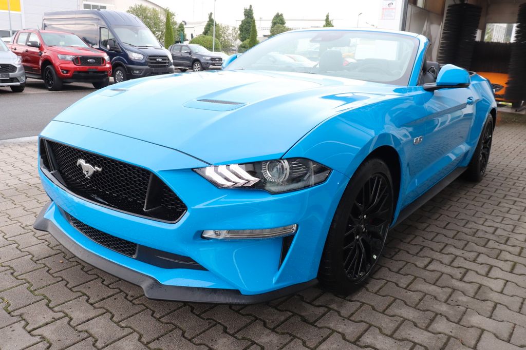 Ford Mustang 5.0 GT V8 Convertible blaue Ziernähte