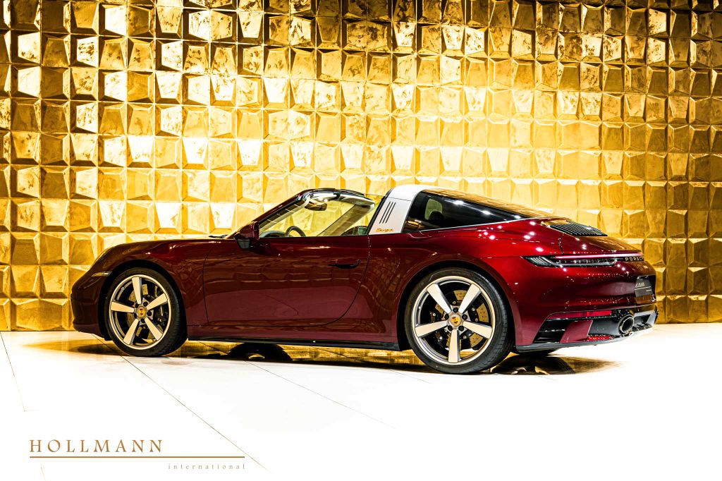 Porsche 911Targa 4S Heritage Design Edition  +