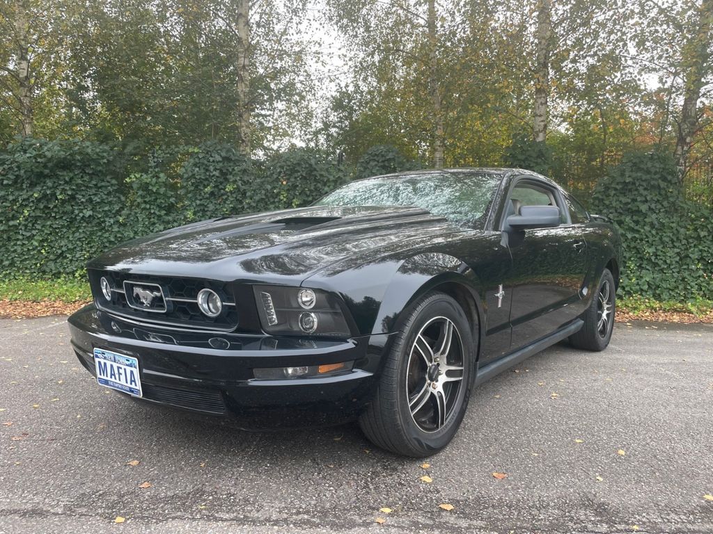 Ford Mustang 4.0 V6 2006 Black Sportwagen Coupe 210PS