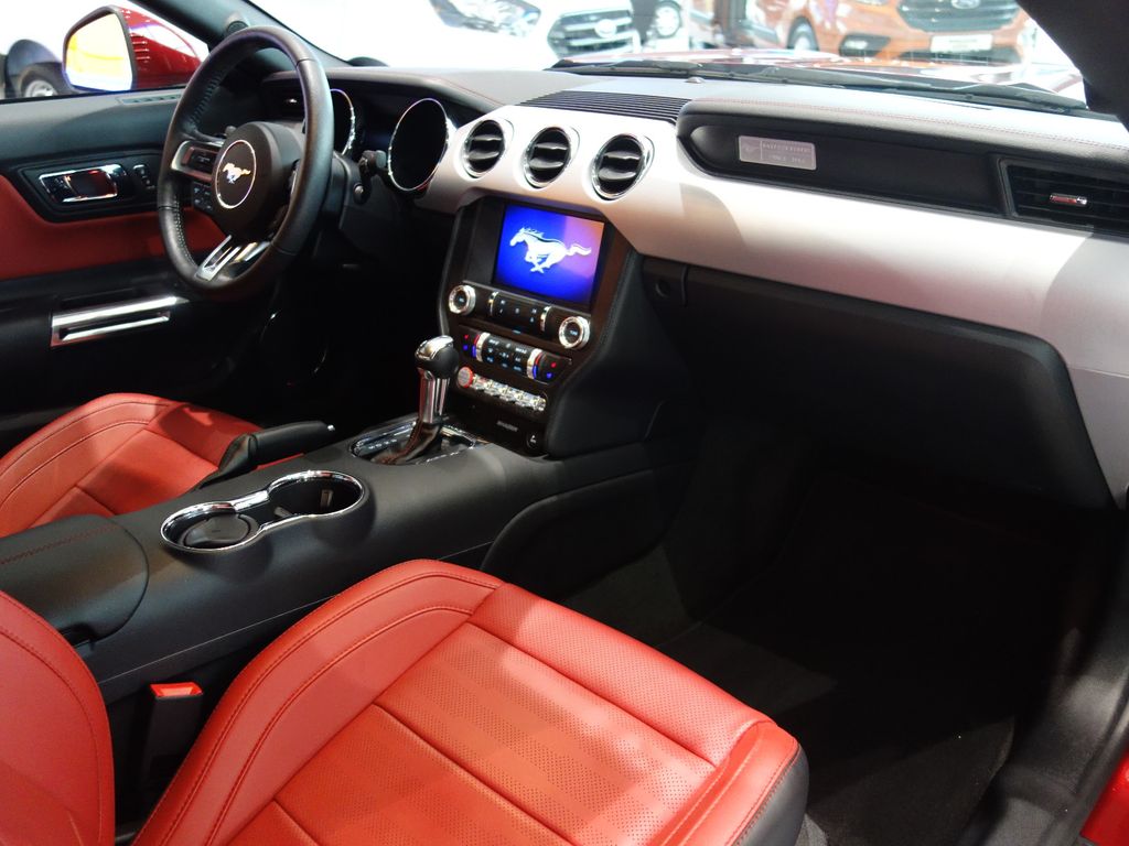 Ford Mustang GT 5.0 V8 Aut. Cabrio +Navi +Sitzklima