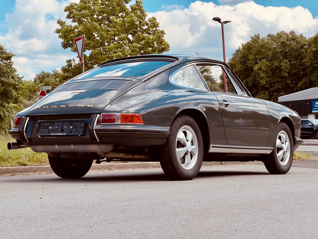 Porsche 1967 911S SWB Coupe