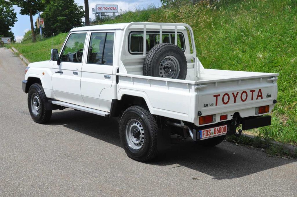 Toyota Land Cruiser GRJ 79 4.0 V6 5-Gang DOUBLE CAB NES