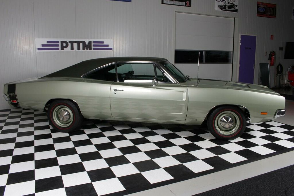 Dodge 69' Charger RT 440 rotisserie restored at PTTM