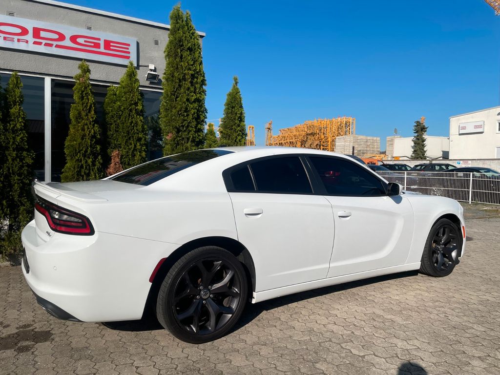 Dodge Charger 5,7L R/T  Vollausstattung