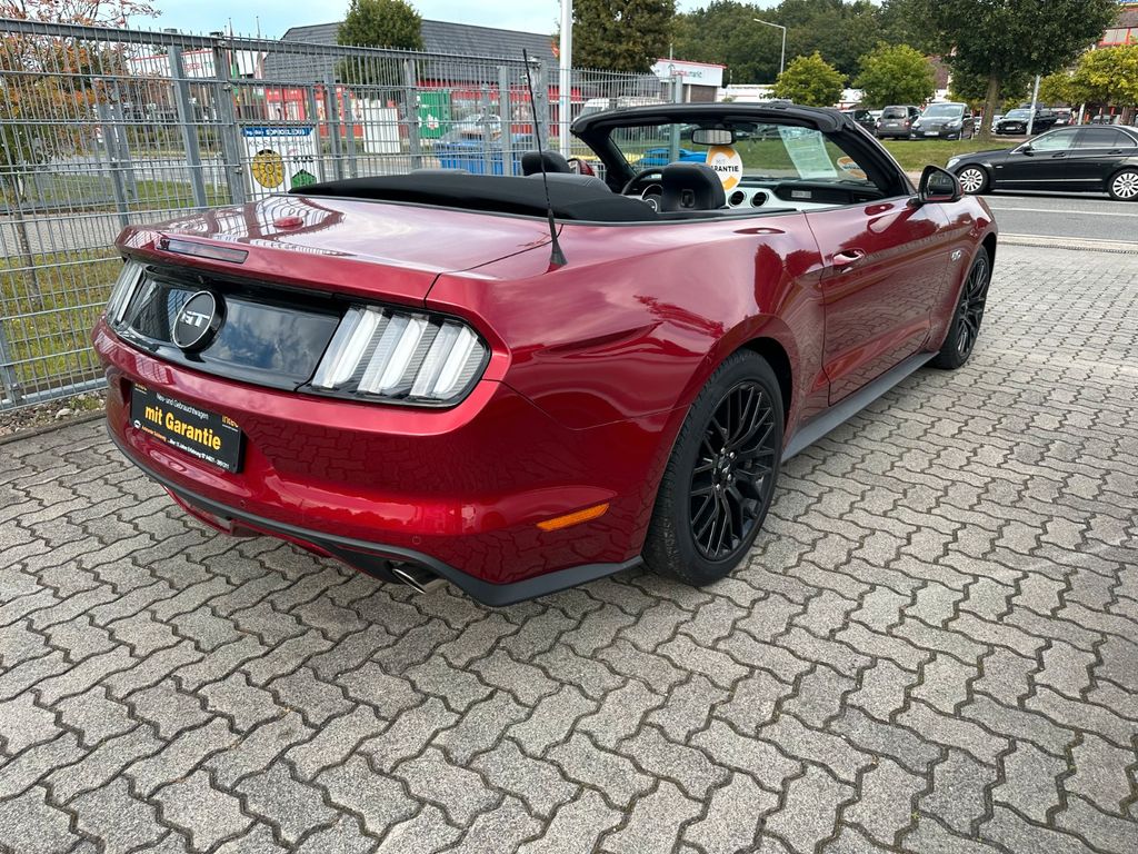 Ford Mustang GT Convertible Cabrio/15 TKM/1.Hand/Aut.