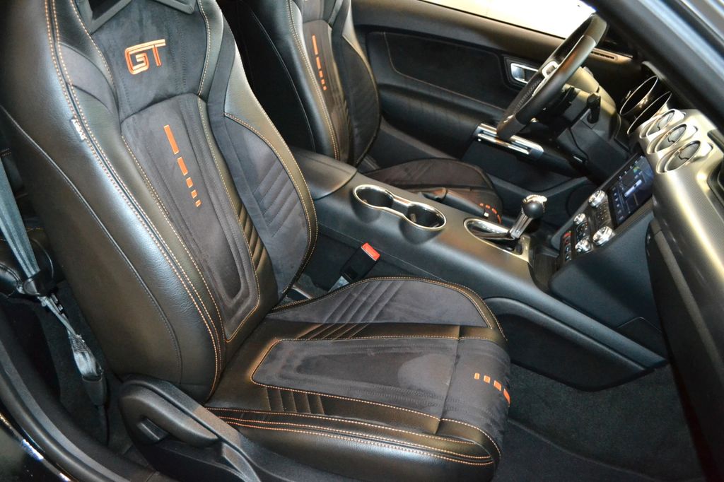 Ford Mustang  GT  5,0 l V8  Premium