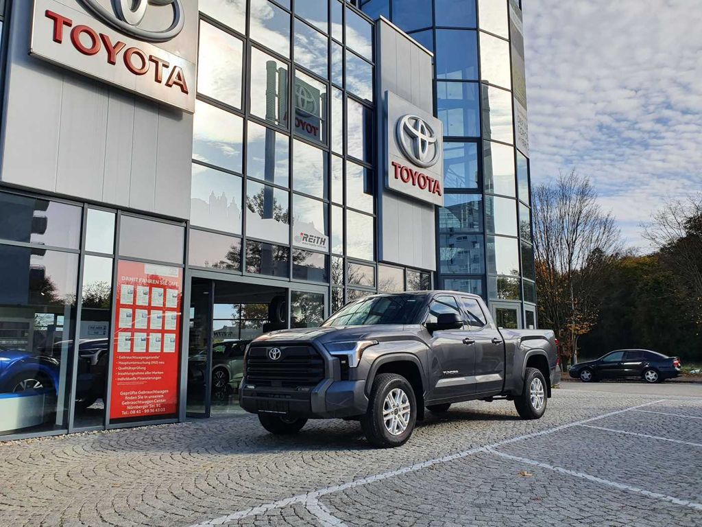Toyota Tundra 4x4 Double Cab SR5 - SR5 Package - SOFORT