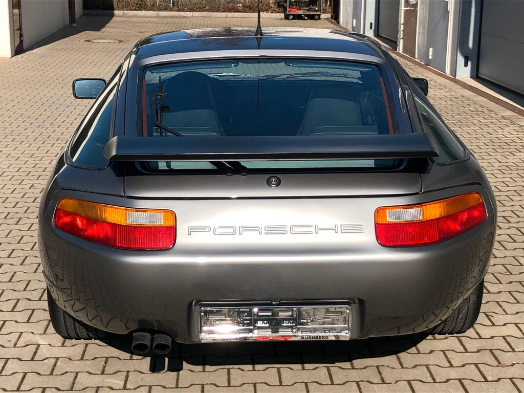 Porsche Achtung - Abverkauf bis zum 30.11.2023 !