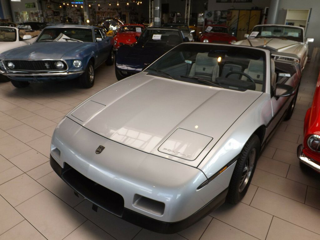 Pontiac Fiero V6 Cabrio - mit nur vierhundert Kilometern