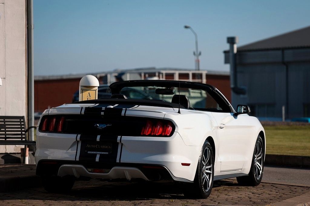 Ford Mustang 2.3 EcoBoost Cab SelectShift 314hp