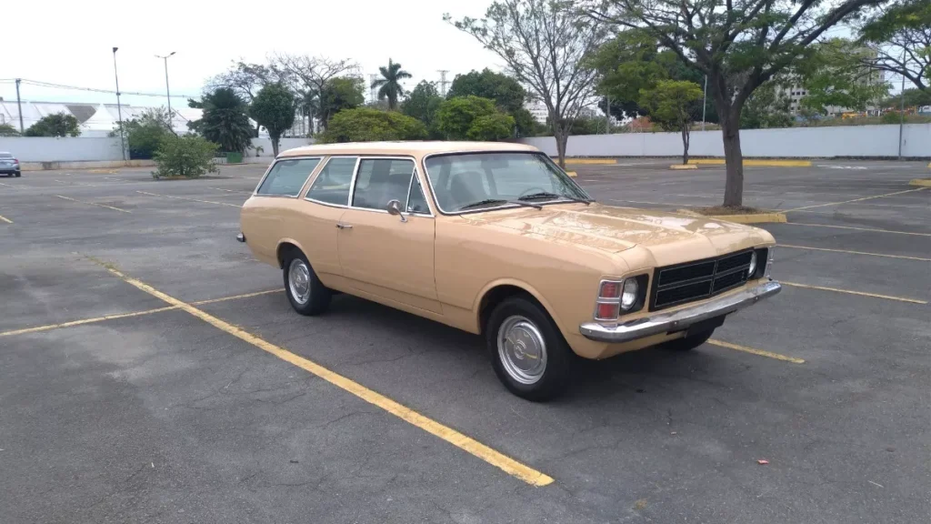 Chevrolet Caravan Standard 1979 4 Cil. Gasolina Bege