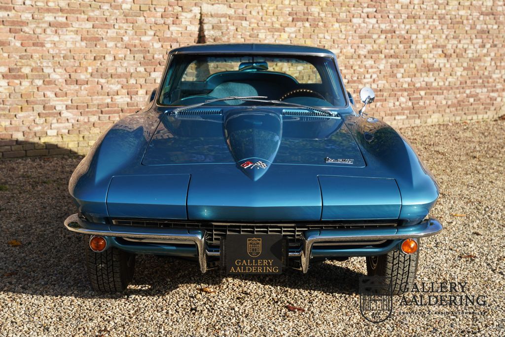 Corvette C2 Sting Ray. Price reduction! Blue on Blue, Ver