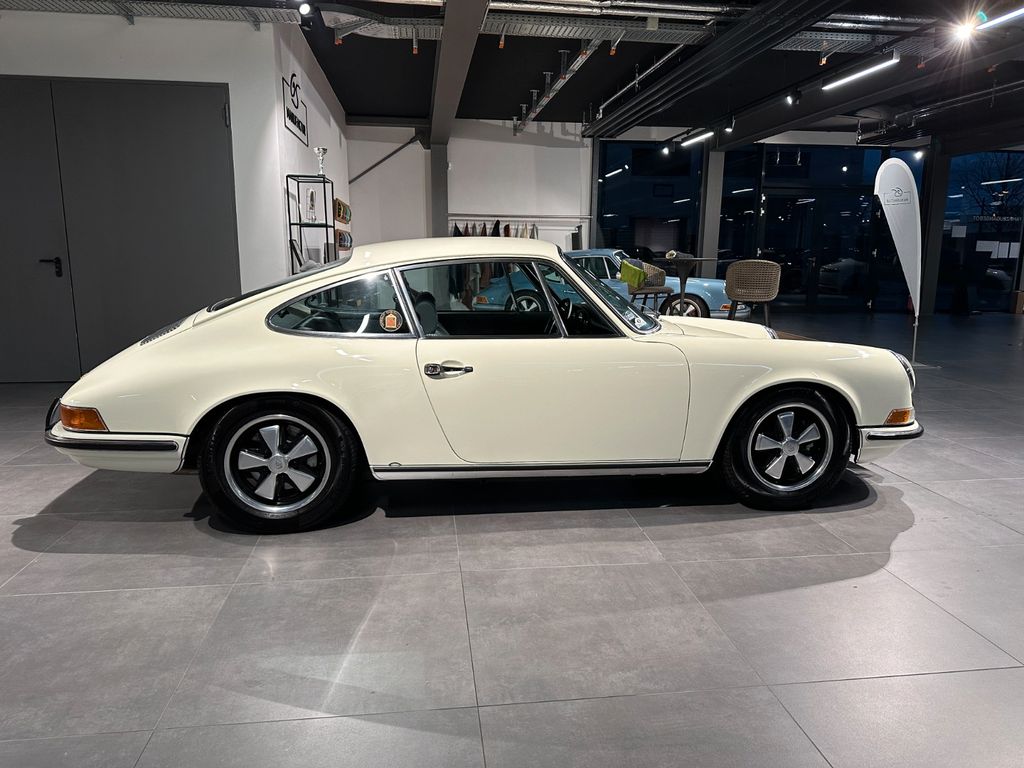 Porsche 911 901 2.0 S LWB 1969 Hellelfenbein