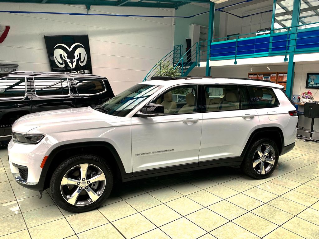 Jeep Grand Cherokee 3,6 L Limited|BEIGE|GAS| 597,-*