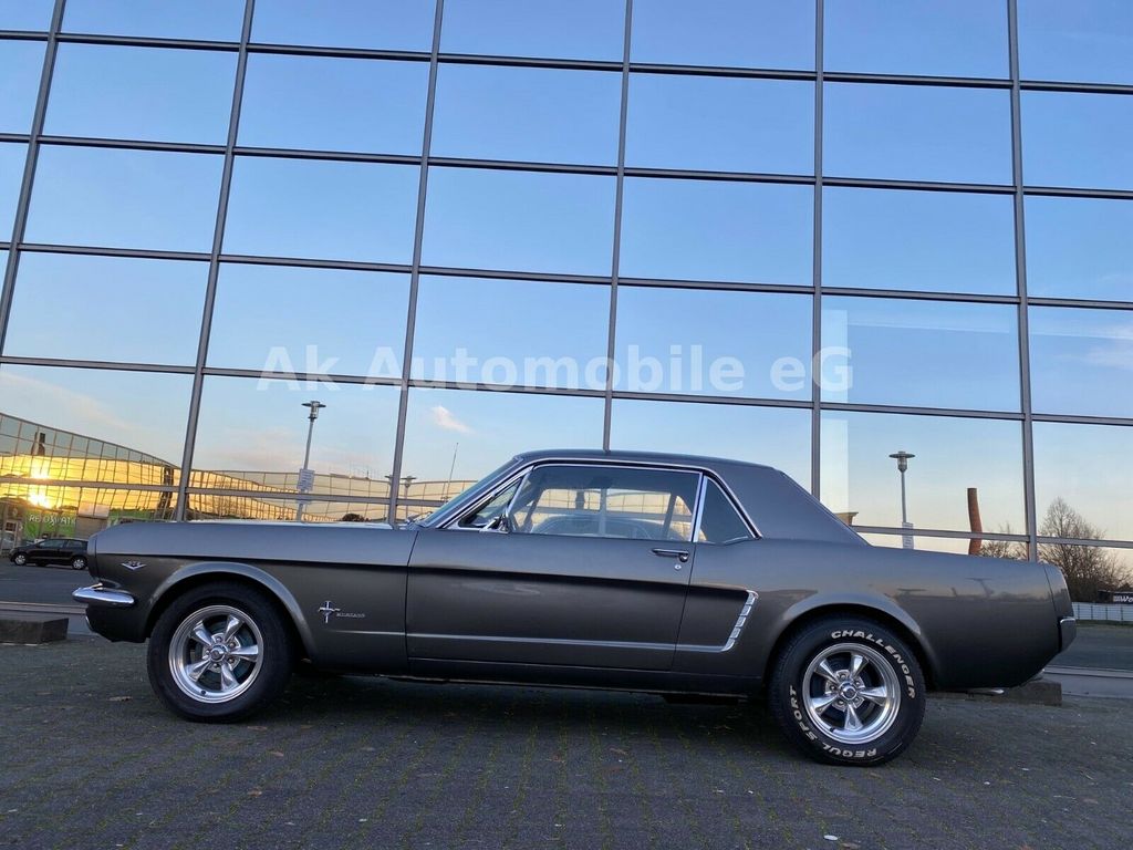 Ford Mustang Coupe 302 V8 64 1/2