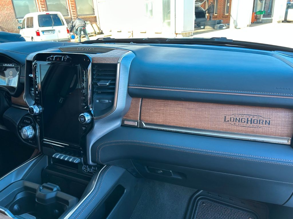 Dodge RAM 1500 Limited "Longhorn"
