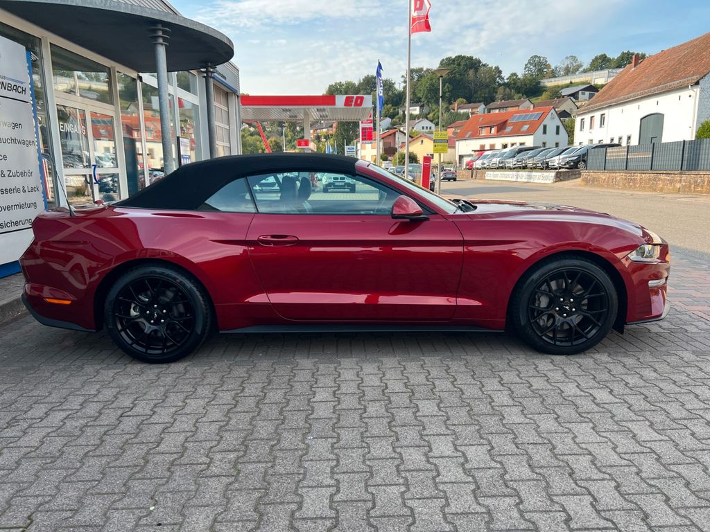 Ford Mustang Convertible  2.3 213kW 1.HD wenig Km