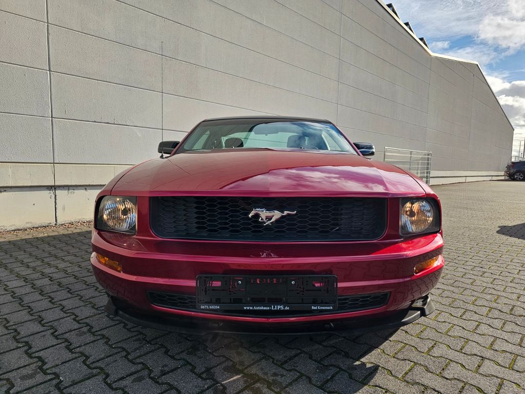 Ford Mustang 4.0i V6 Coupe | Automatik | Klimaanlage