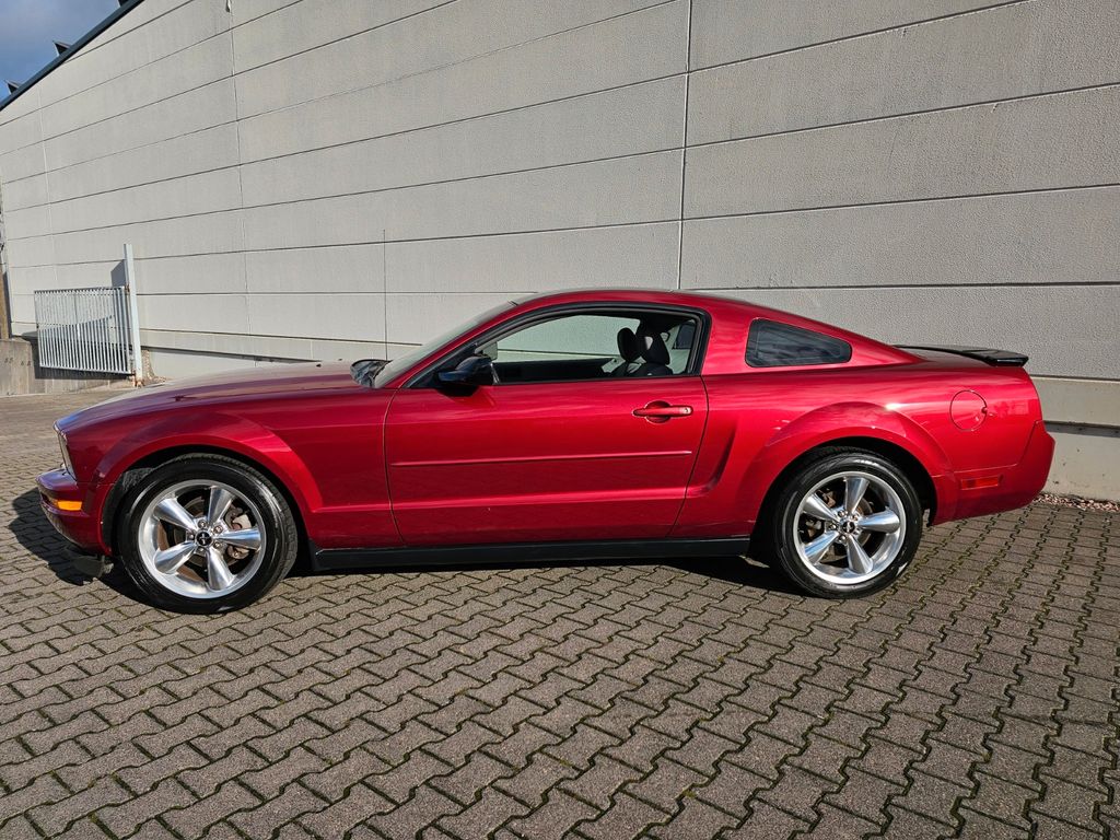 Ford Mustang 4.0i V6 Coupe | Automatik | Klimaanlage