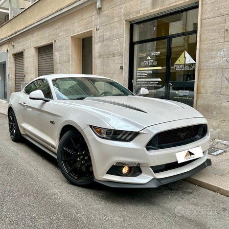 Ford FORD Mustang 5.0 V8 soli 16.000km