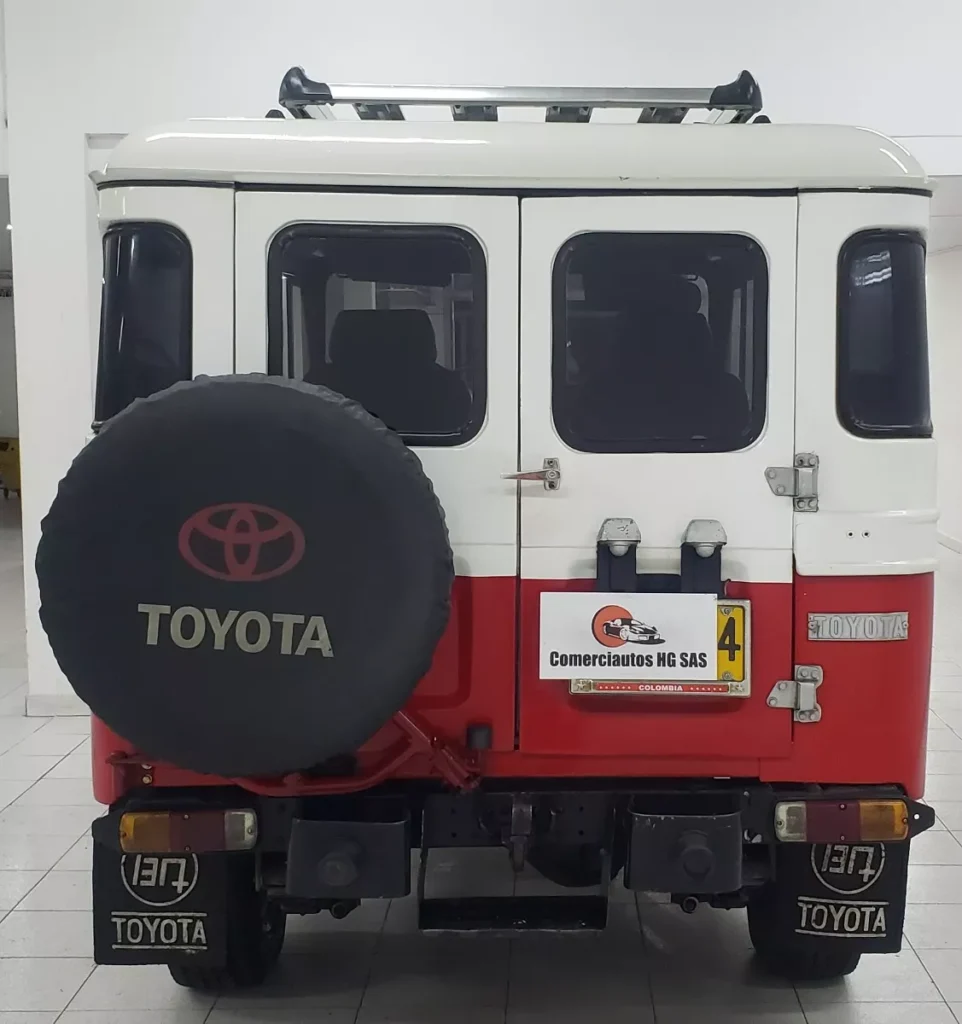 Toyota Land Cruiser 4.2 Fj43