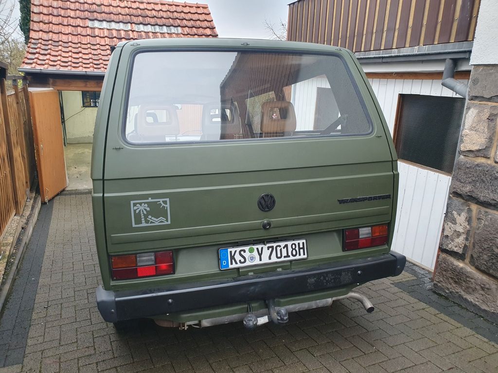 Volkswagen T3 Ex-Bundeswehr mit Multivan (H-Zulassung)