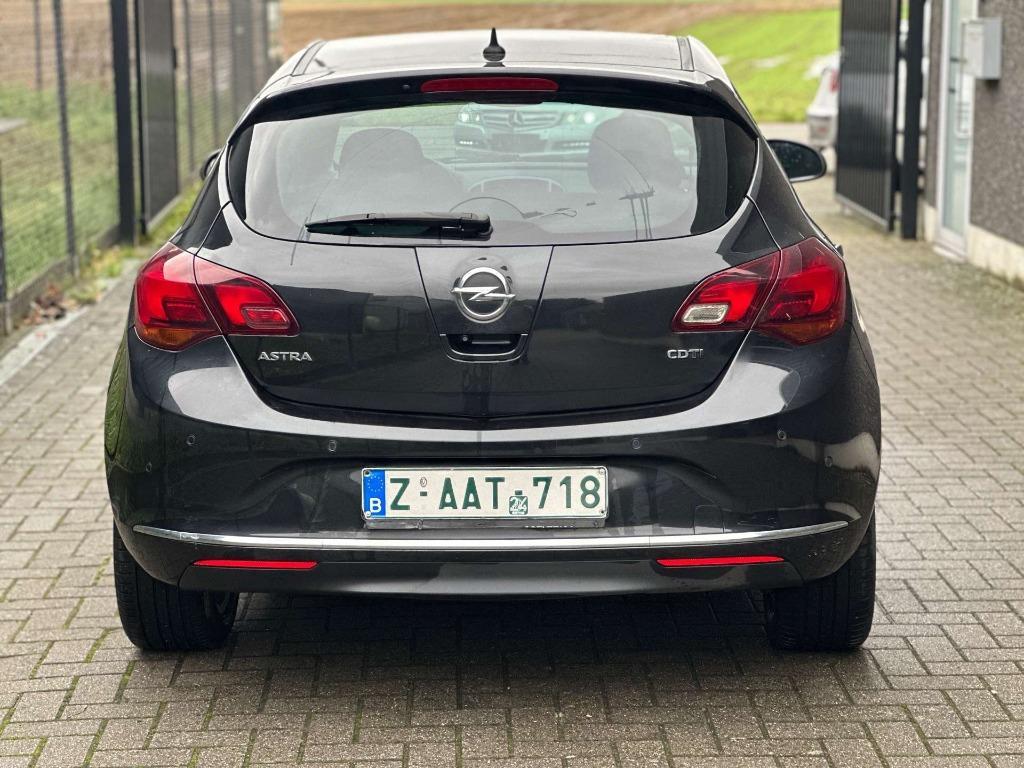 Opel Astra 1.6 CDTi 200,000KLM