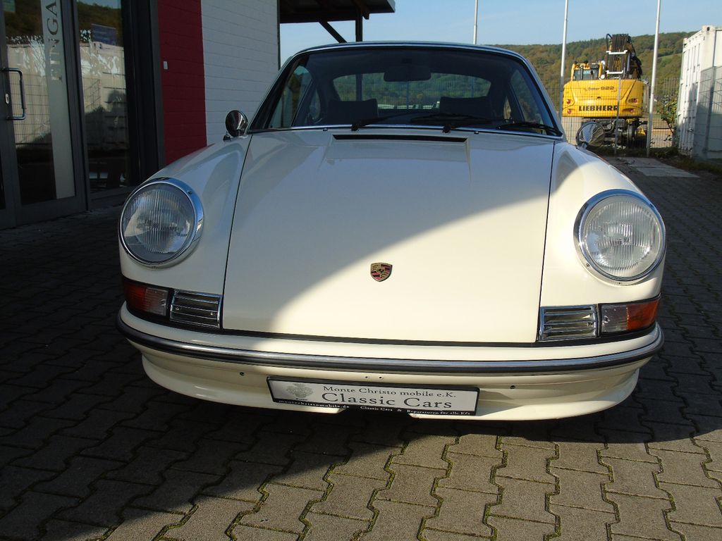 Porsche 911  2.4 S Coupe (Europäische Erstauslieferung)