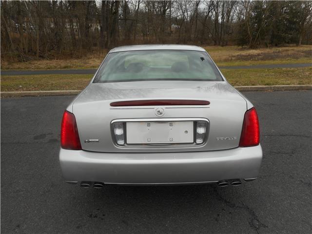 2004 Cadillac DeVille LOW 85K MILES 22 SERVICE RECORDS CLEAN CARFAX
