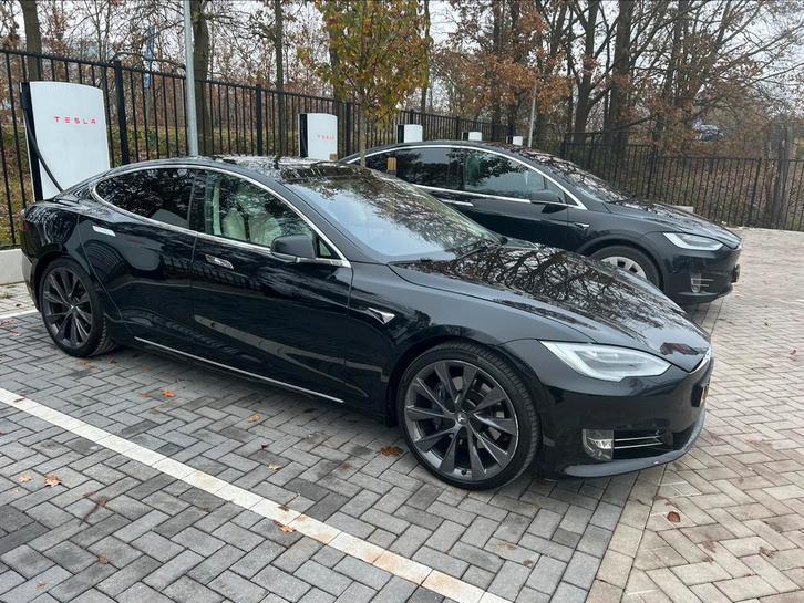 Tesla model s 75 met ccs lader in zeer goede staat 126km