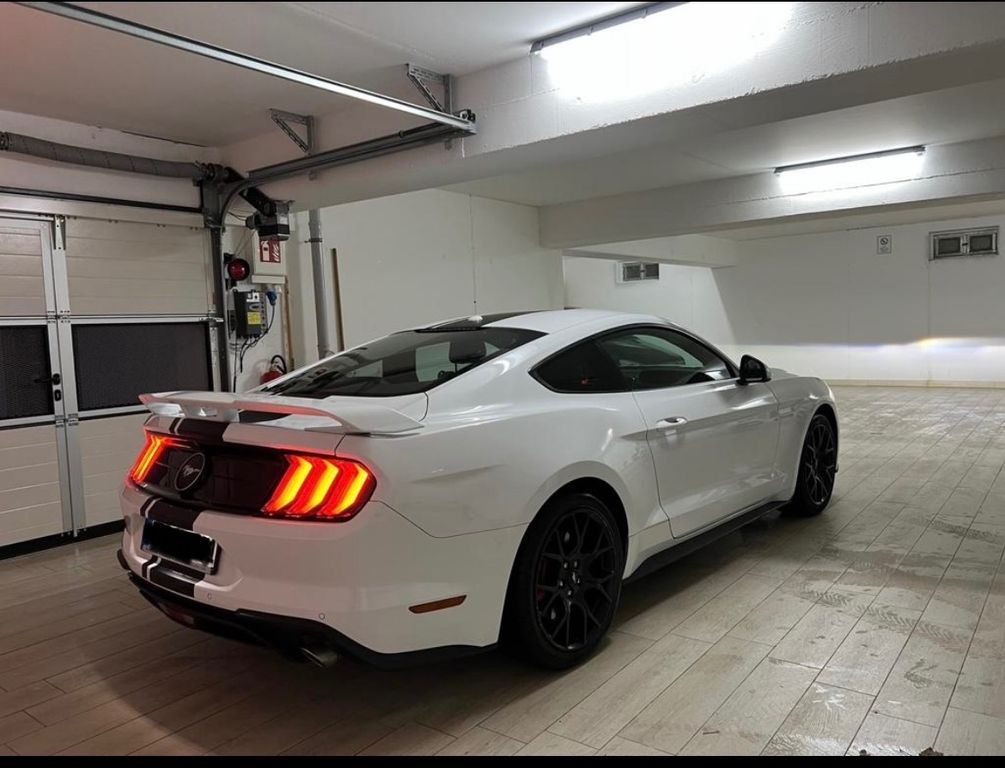 Ford Mustang 2.3 EcoBoost -