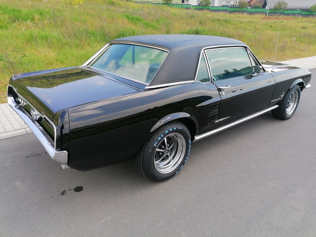 Ford Mustang Coupe 289 4,7 V8 Deluxe Traumwagen