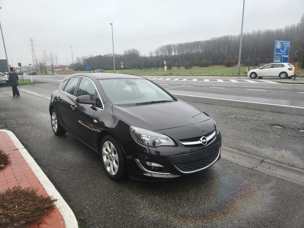 Opel Astra 1.4 Essence