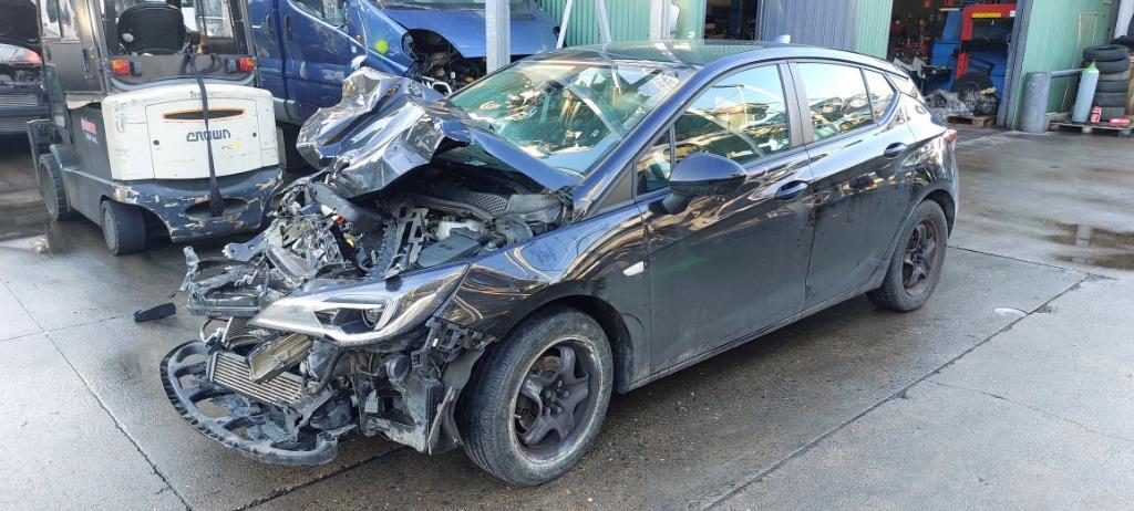 Opel Astra année 2018 voiture accident