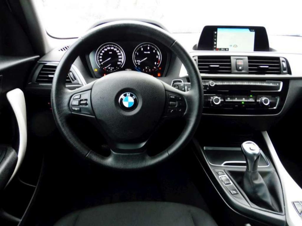 BMW 116d Navi/Parkeerhulp/Cruise/AutAirco/Bluetooth/USB/18"M