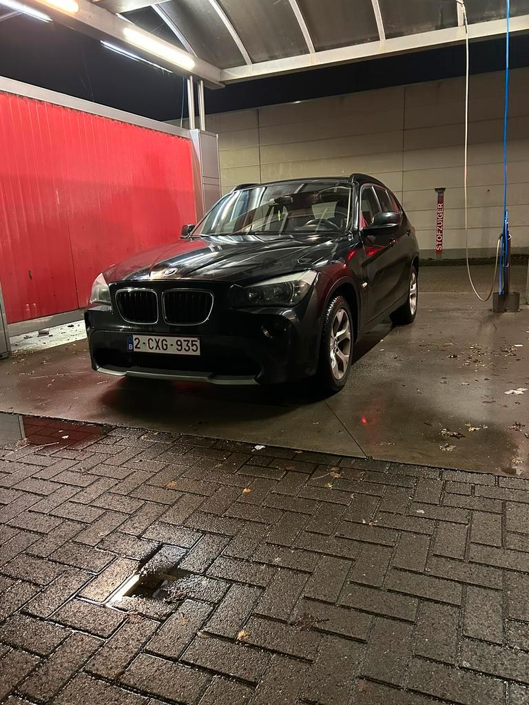 BMWx1