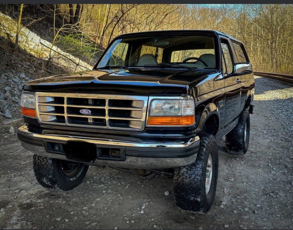 1995 Ford Bronco U100