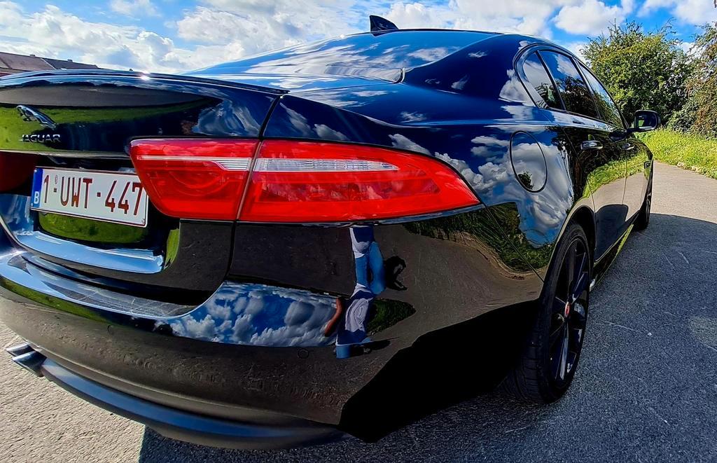 Jaguar xe 2.0d r-sport