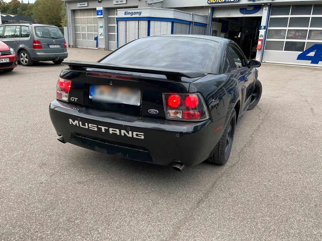 Ford Mustang Gt 4.6 V8 320 Ps