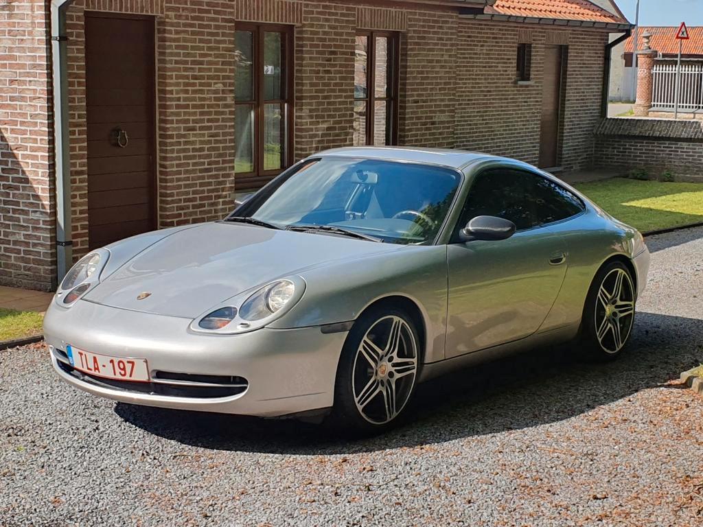 Porsche 911 996 Carrera 4