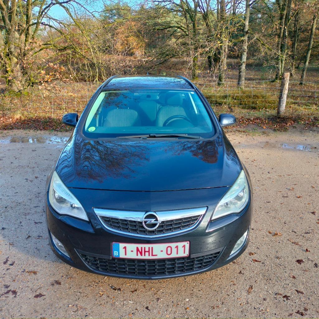 Opel Astra sport Tourer