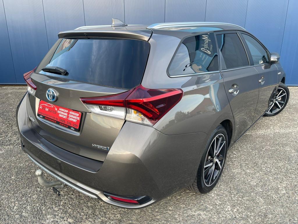 Toyota Auris 1.8i Essence Hybride Euro6b 12ma Garantie 2018