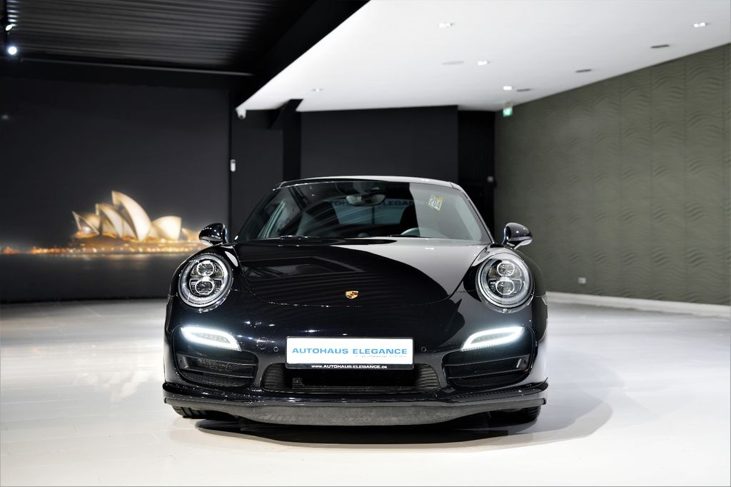 Porsche 911Turbo*CARBON*CHRONO*SPORT-DESIGN*18-WEGE*BOSE