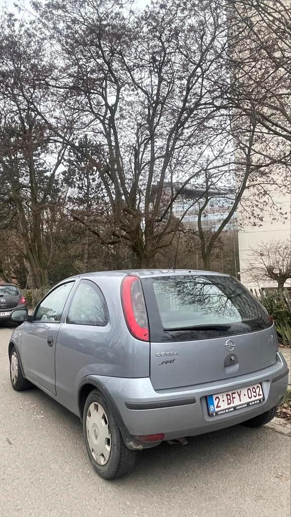 Opel corsa 1.2 benzine