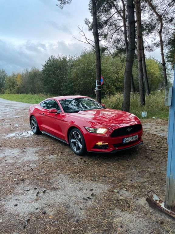 Ford Mustang 3.7 v6 automatic