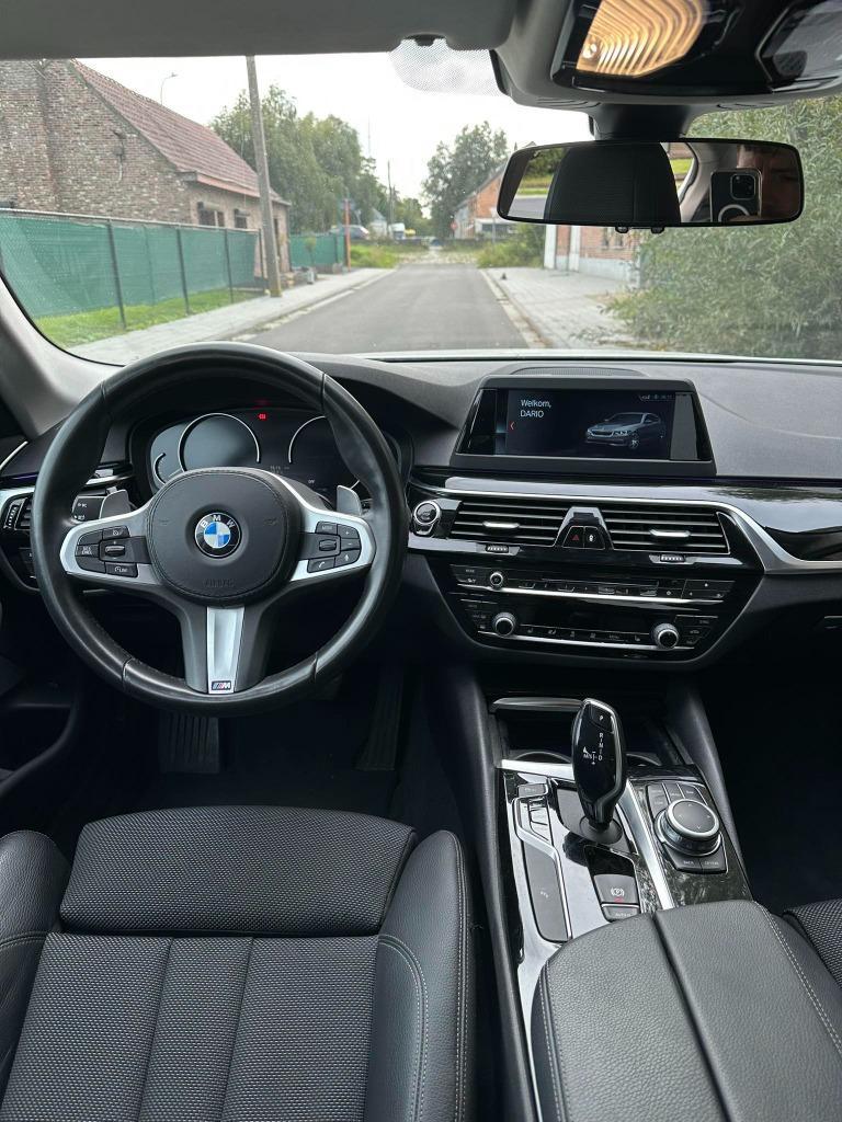 BMW 520I