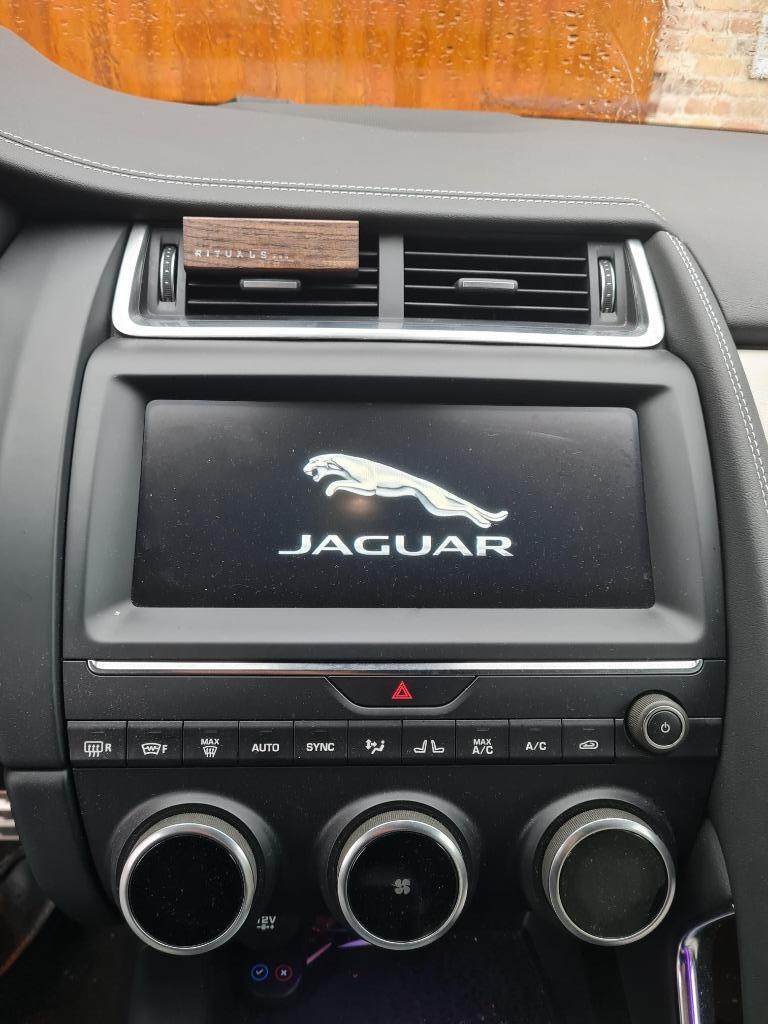 Jaguar E-pace R dynamique