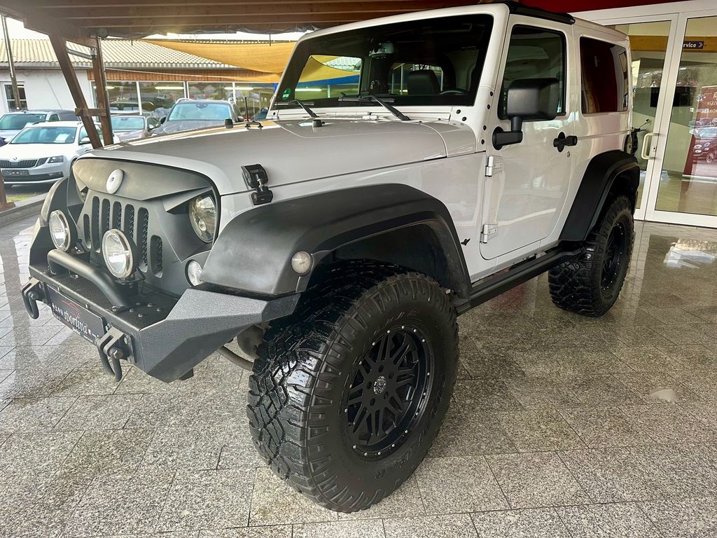 Jeep Wrangler / Wrangler Unlimited Sahara