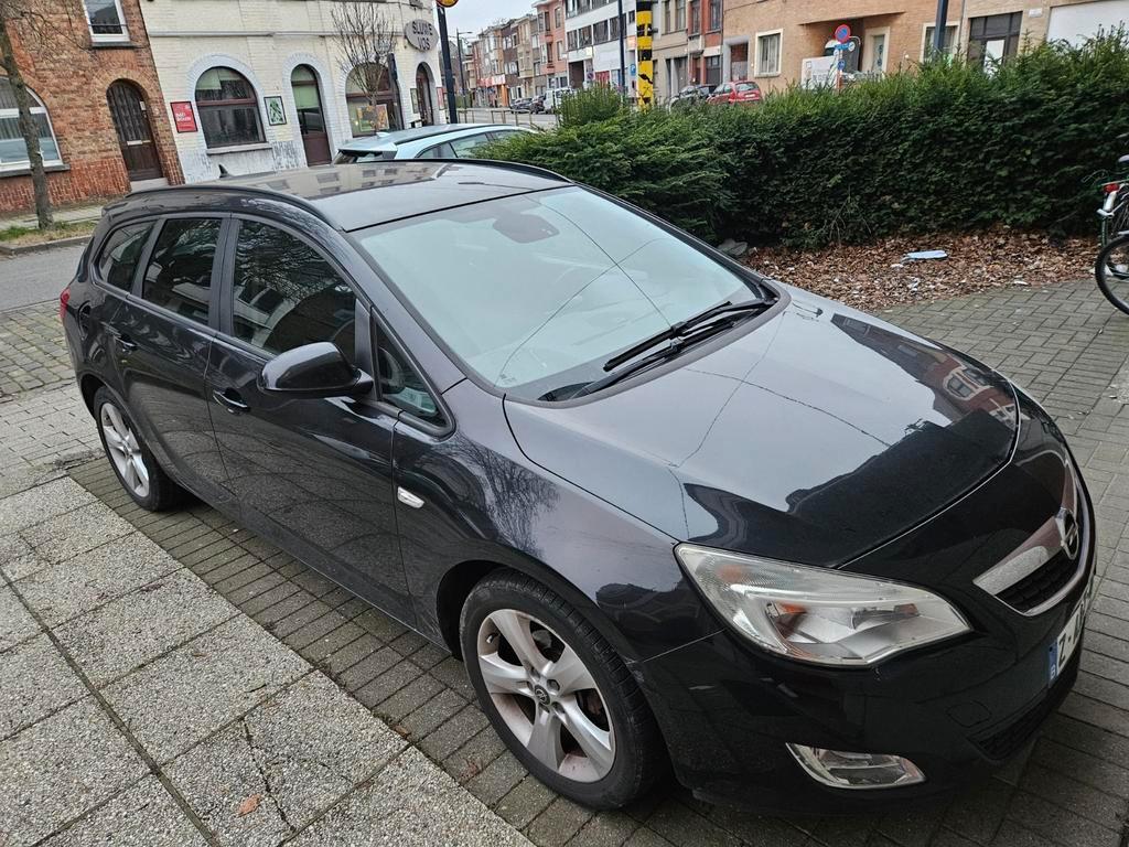 Opel Astra 1.3 CDTI 2011 GPS climatisation Euro5
